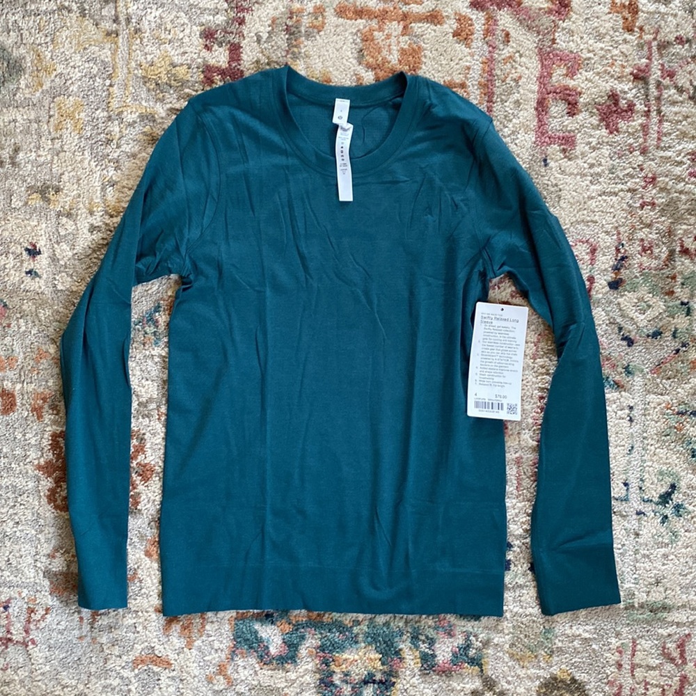Lululemon NWT swiftly relaxed long sleeve sz 4